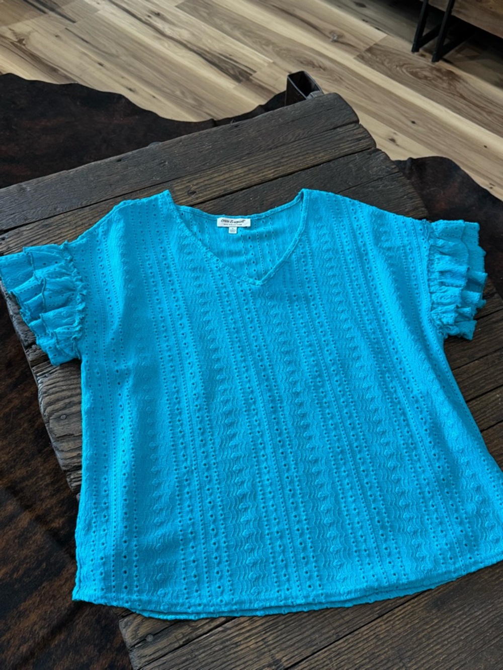 Turquoise Eyelet V-Neck Blouse Short Sleeve Shirt Womens Size Large